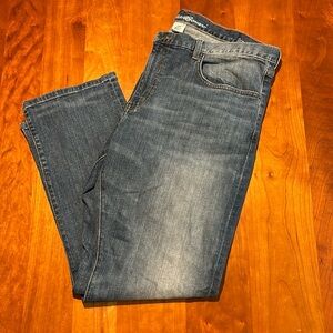 Eddie Bauer Straight Fit Jeans